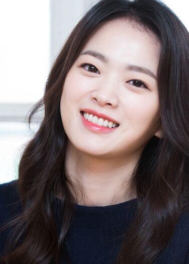 الممثلة Chun Woo Hee في محادثات لبطولة دراما جديدة لصالح مخرج فيلم “Twenty”